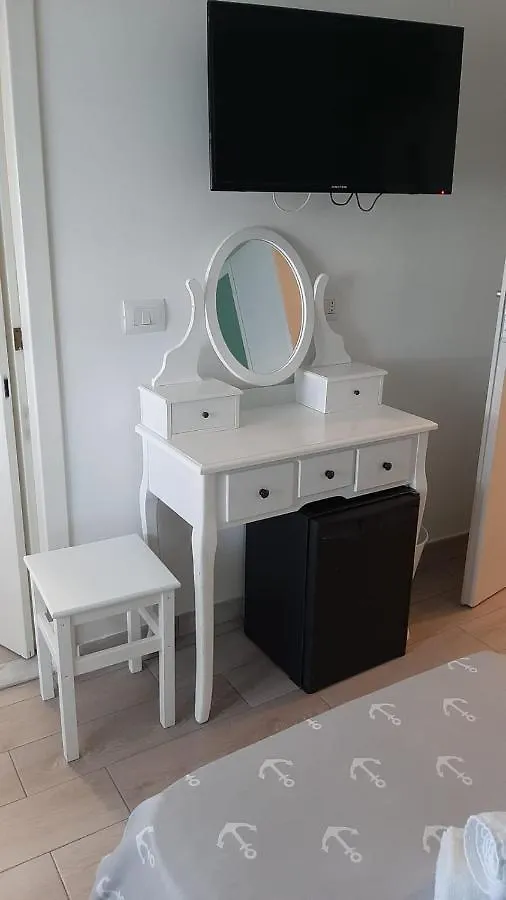 La Finestra Sul Mare Hotel Fezzano  0*, Fezzano (Liguria)