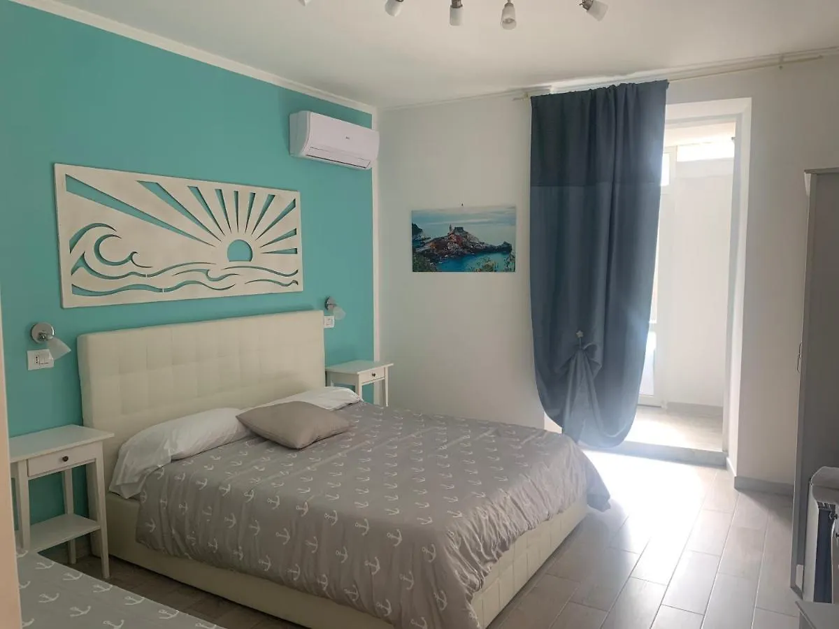La Finestra Sul Mare Hotel Fezzano  Italy