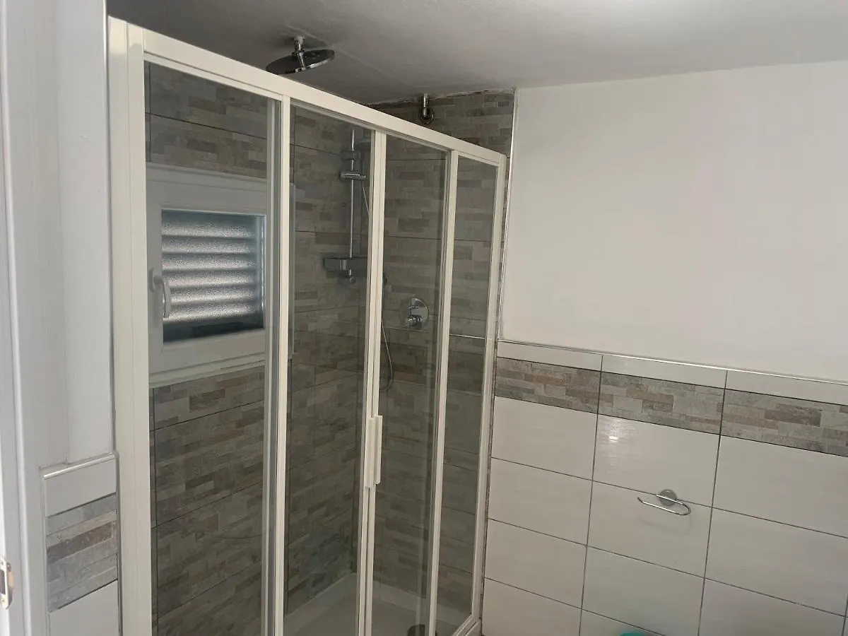 La Finestra Sul Mare Hotel Fezzano  Guest house