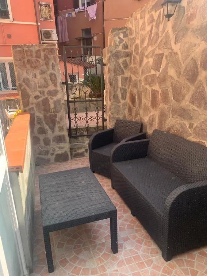 Guest house La Finestra Sul Mare Hotel Fezzano  Italy