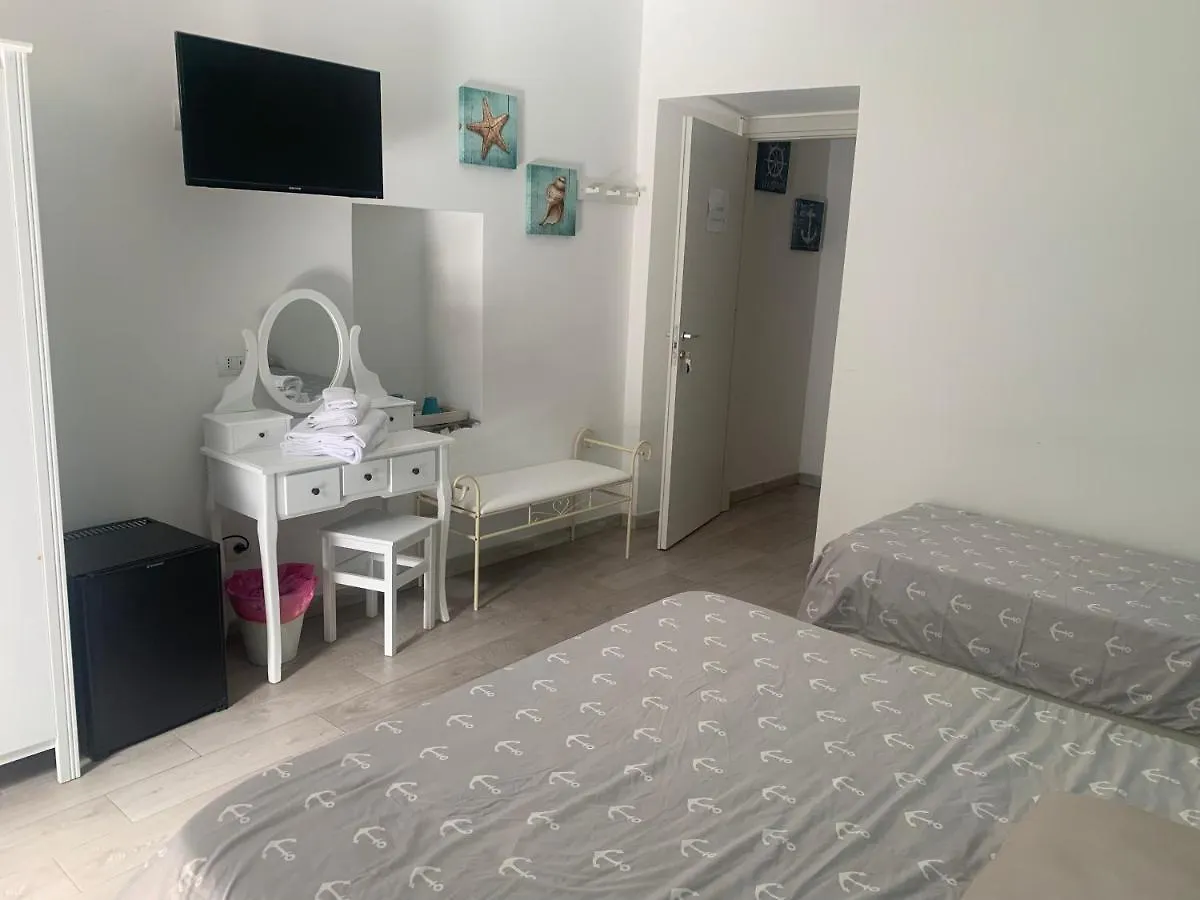La Finestra Sul Mare Hotel Fezzano  Guest house